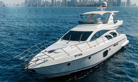 White Pearl Azimut 55ft | AED1200/Hour